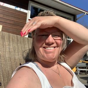 Meet your Posher, Gwen